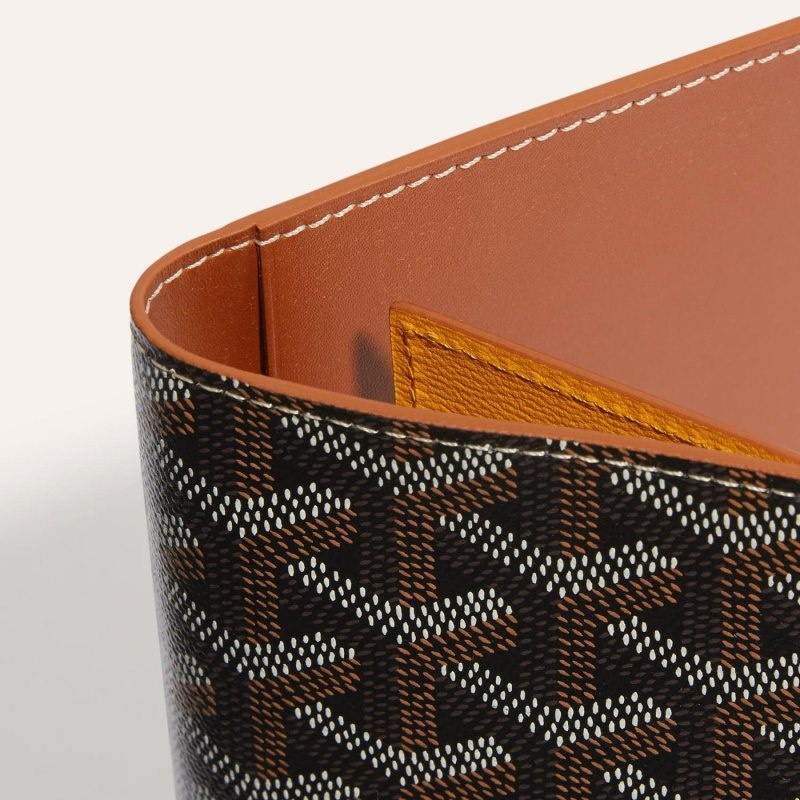 Black / Brown Goyard GRENELLE PASSPORT COVER | IQKX7834